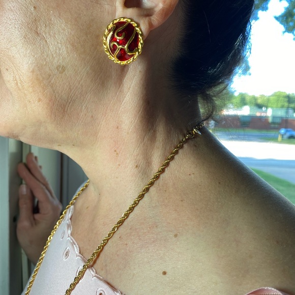 Hutton Wilkinson Jewelry Set. Necklace with matching clip on earrings NRFB - Picture 14 of 17